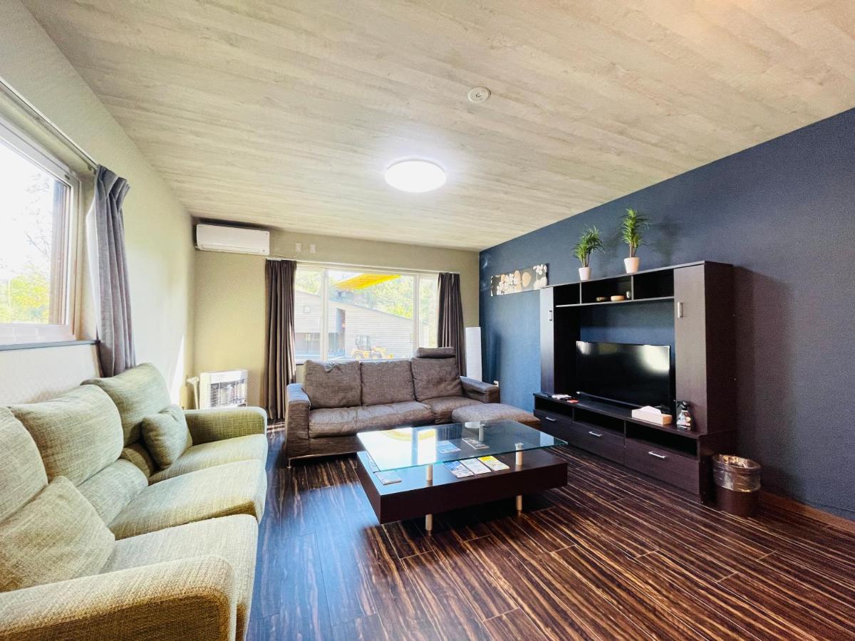 Niseko Hotel Kiraku Kou Экстерьер фото